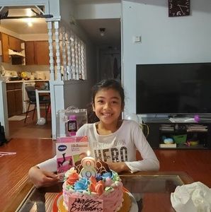 Meet your Posher, Lucy